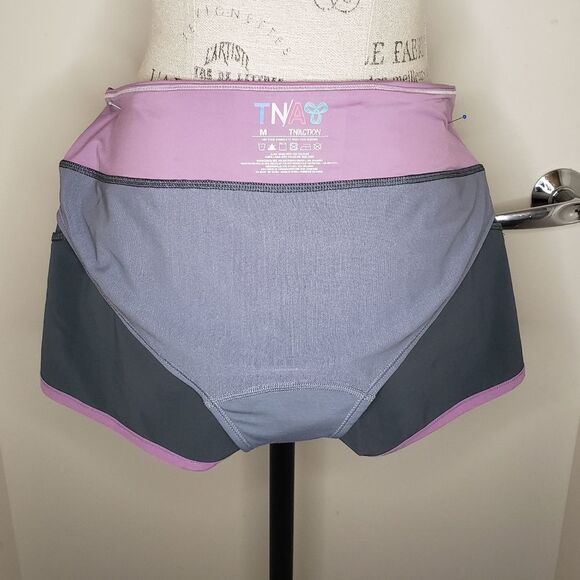 Vintage TNA Athletic Gym Workout Shorts - Picture 4 of 9